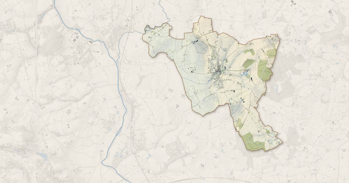 Portrait cartographique de Souligné-sous-Ballon : relief, eau, forêts, bâti et voies, calculés à partir des données de l'IGN