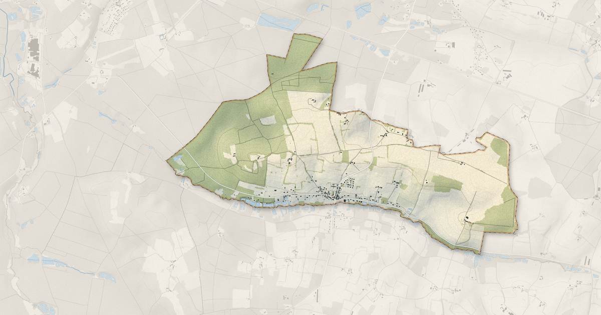 Portrait cartographique de Surfonds : relief, eau, forêts, bâti et voies, calculés à partir des données de l'IGN