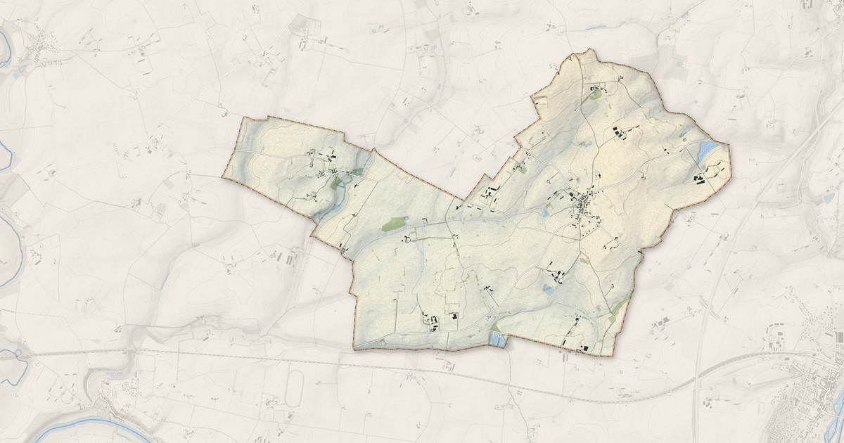 Portrait cartographique de Tassé : relief, eau, forêts, bâti et voies, calculés à partir des données de l'IGN
