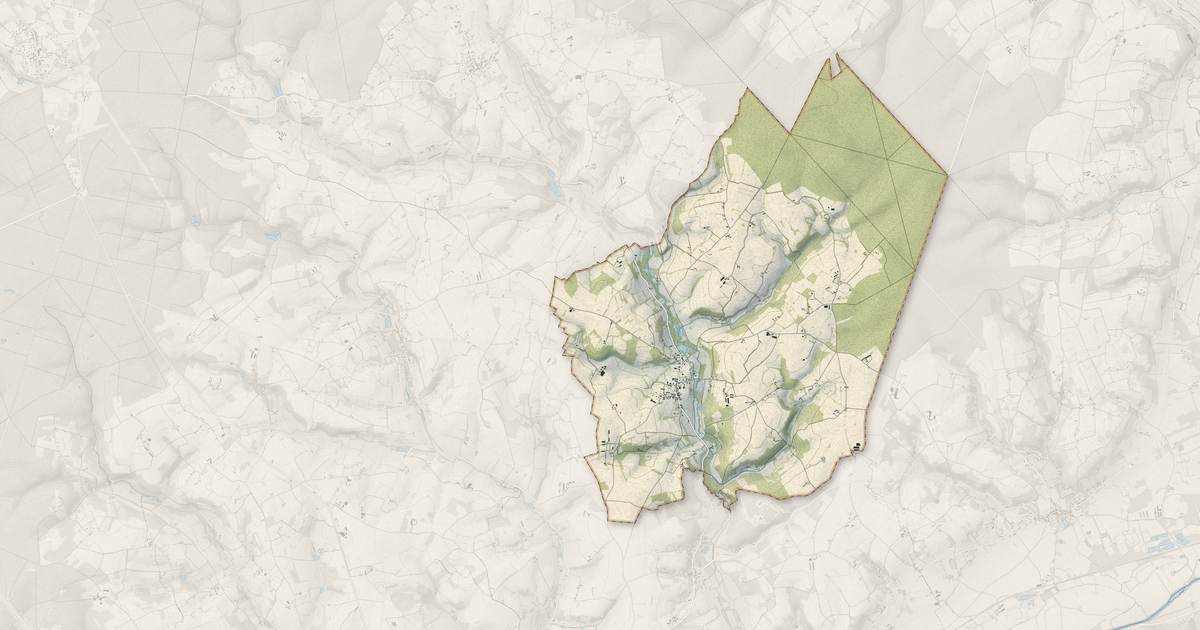 Portrait cartographique de Thoiré-sur-Dinan : relief, eau, forêts, bâti et voies, calculés à partir des données de l'IGN