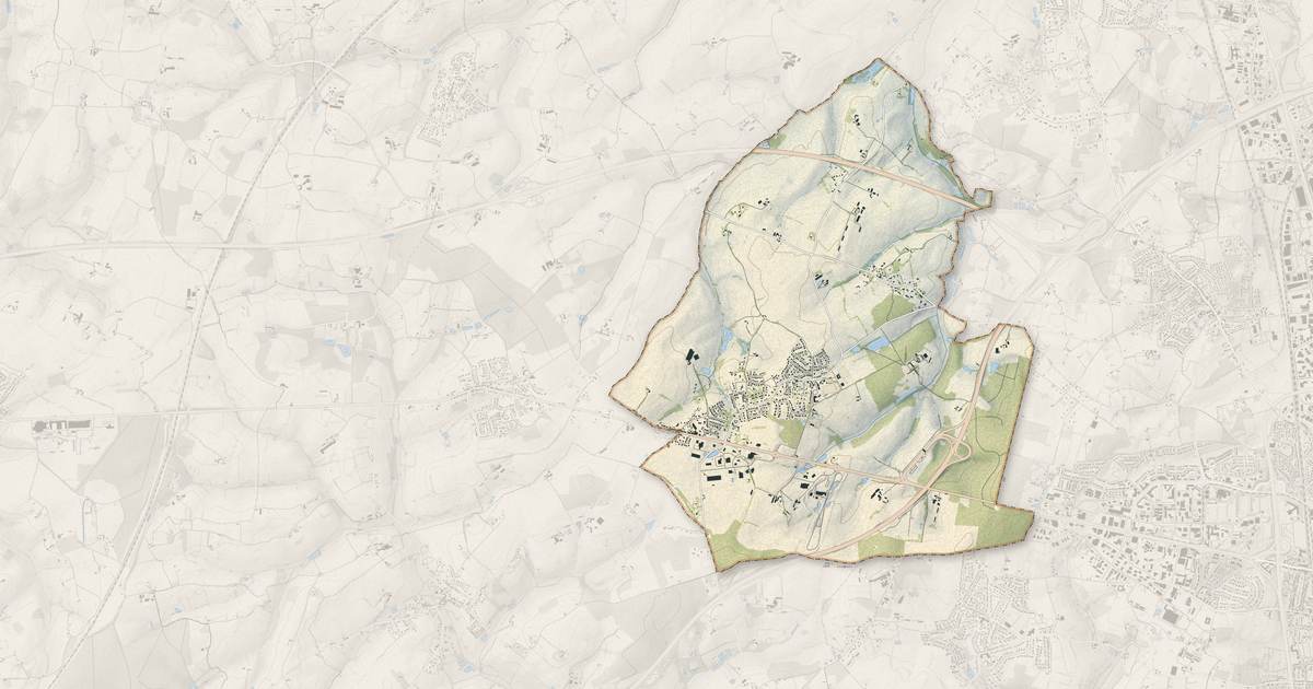 Portrait cartographique de Trangé : relief, eau, forêts, bâti et voies, calculés à partir des données de l'IGN