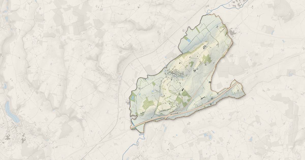 Portrait cartographique de Villaines-la-Gonais : relief, eau, forêts, bâti et voies, calculés à partir des données de l'IGN