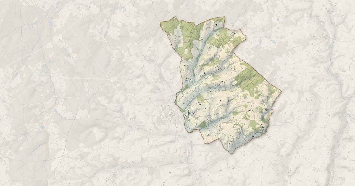 Portrait cartographique de Villaines-sous-Lucé : relief, eau, forêts, bâti et voies, calculés à partir des données de l'IGN