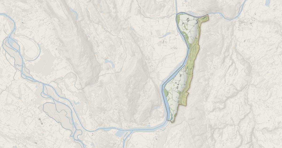 Portrait cartographique de La Balme : relief, eau, forêts, bâti et voies, calculés à partir des données de l'IGN