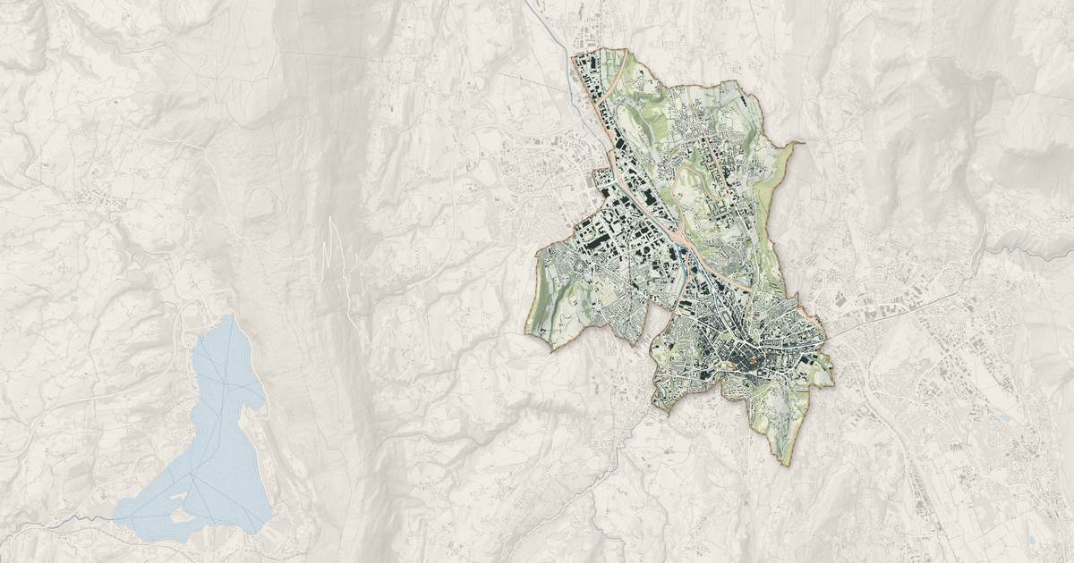 Portrait cartographique de Chambéry : relief, eau, forêts, bâti et voies, calculés à partir des données de l'IGN