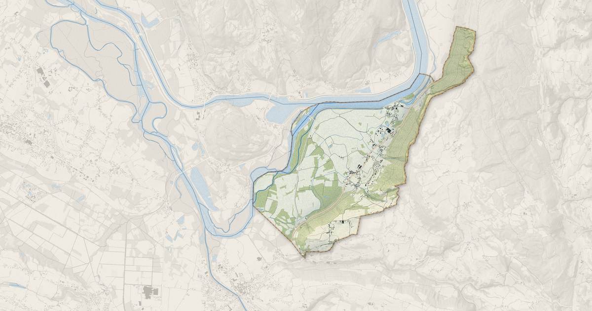 Portrait cartographique de Champagneux : relief, eau, forêts, bâti et voies, calculés à partir des données de l'IGN