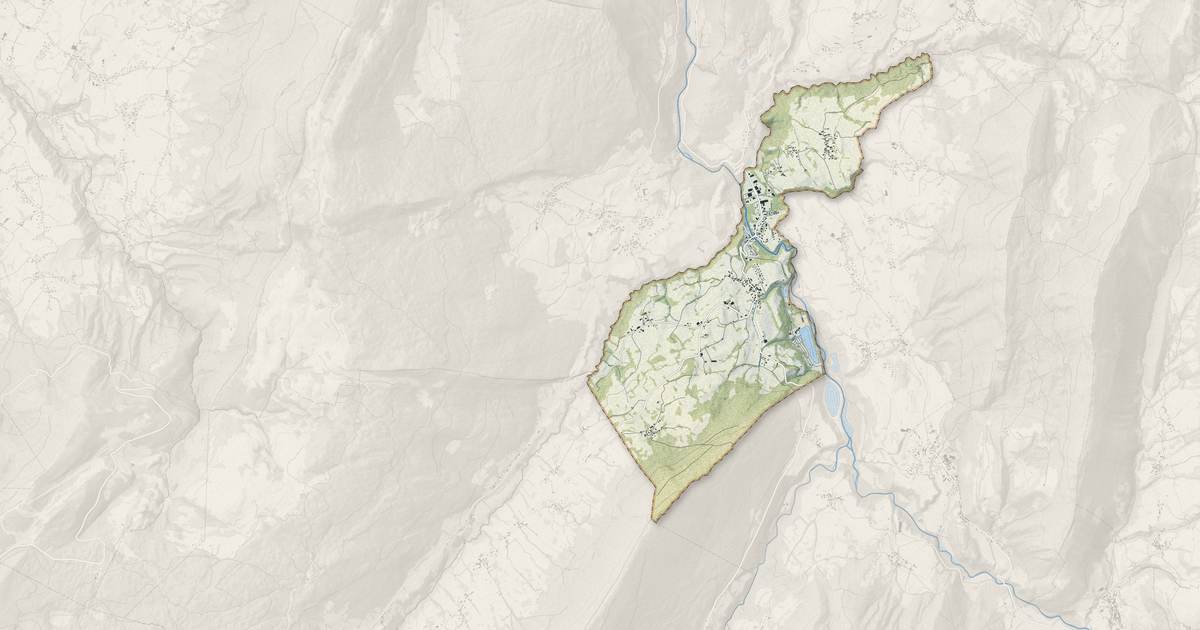 Portrait cartographique de Lescheraines : relief, eau, forêts, bâti et voies, calculés à partir des données de l'IGN