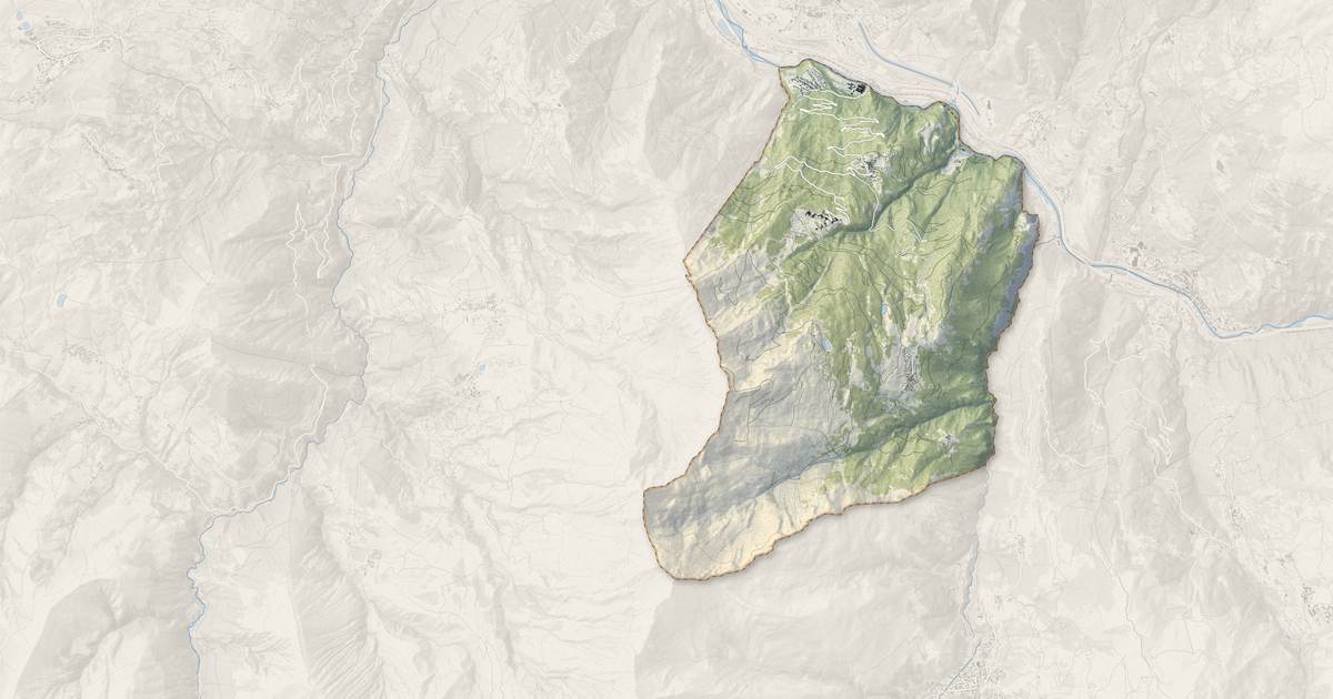 Portrait cartographique de Montricher-Albanne : relief, eau, forêts, bâti et voies, calculés à partir des données de l'IGN