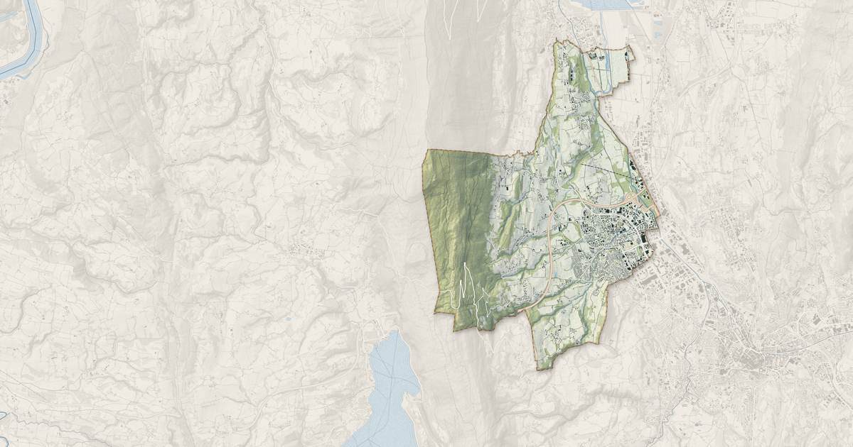 Portrait cartographique de La Motte-Servolex : relief, eau, forêts, bâti et voies, calculés à partir des données de l'IGN