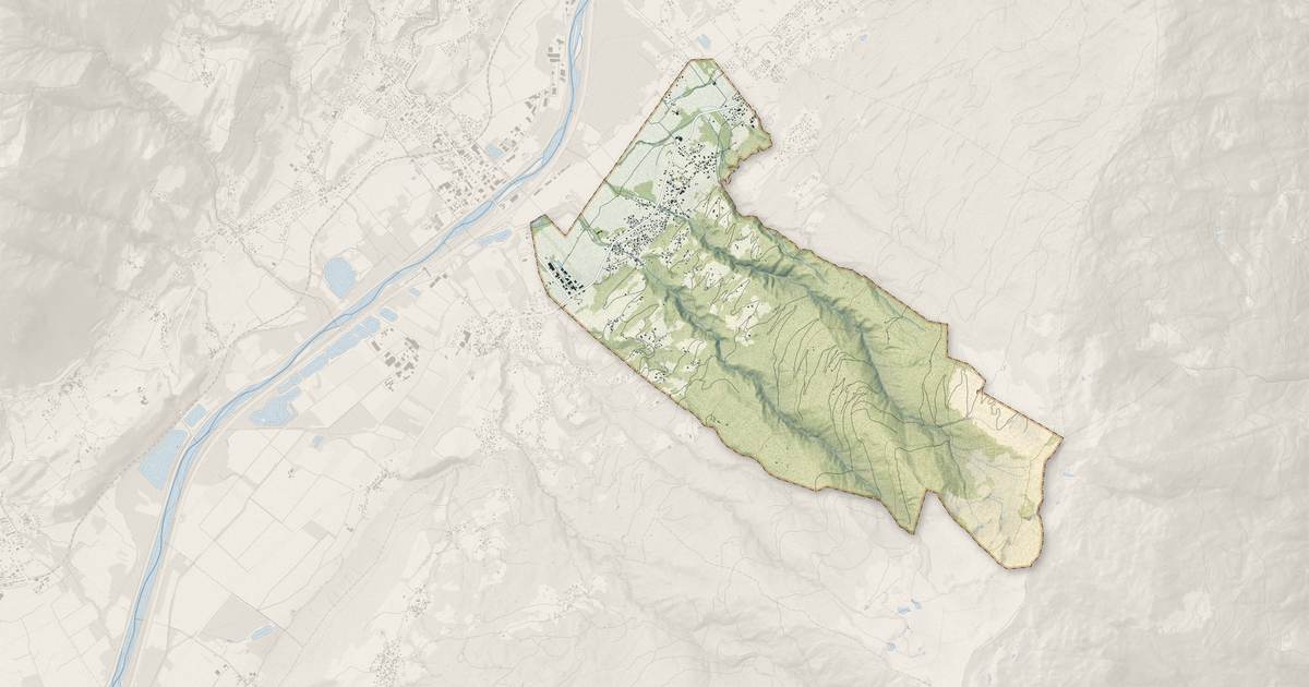 Portrait cartographique de Notre-Dame-des-Millières : relief, eau, forêts, bâti et voies, calculés à partir des données de l'IGN