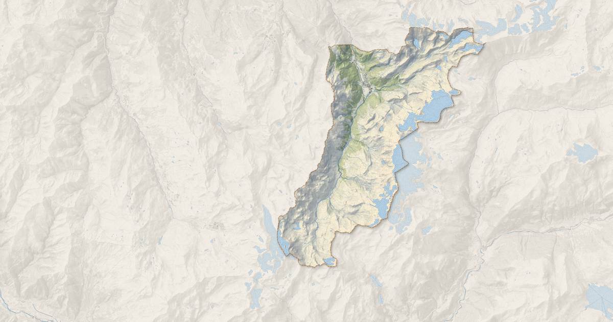 Portrait cartographique de Pralognan-la-Vanoise : relief, eau, forêts, bâti et voies, calculés à partir des données de l'IGN