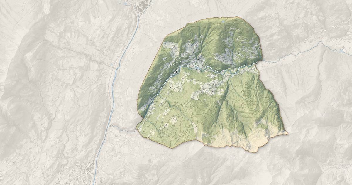 Portrait cartographique de Queige : relief, eau, forêts, bâti et voies, calculés à partir des données de l'IGN