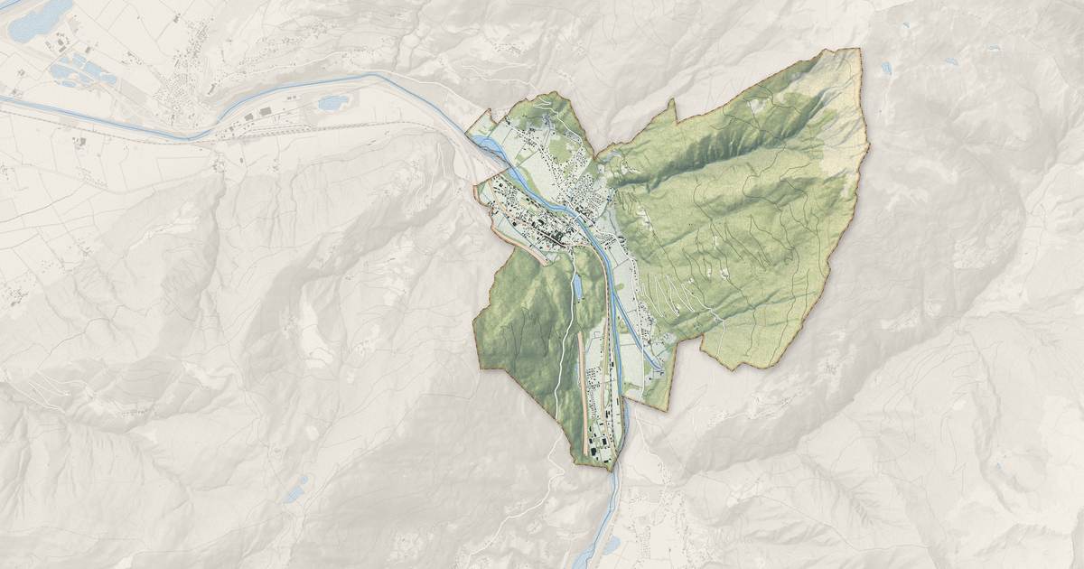 Portrait cartographique de Val-d'Arc : relief, eau, forêts, bâti et voies, calculés à partir des données de l'IGN