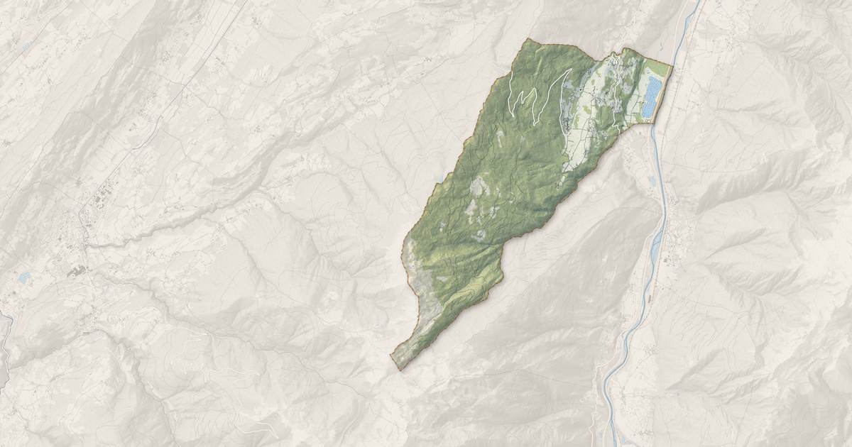 Portrait cartographique de Saint-Alban-d'Hurtières : relief, eau, forêts, bâti et voies, calculés à partir des données de l'IGN