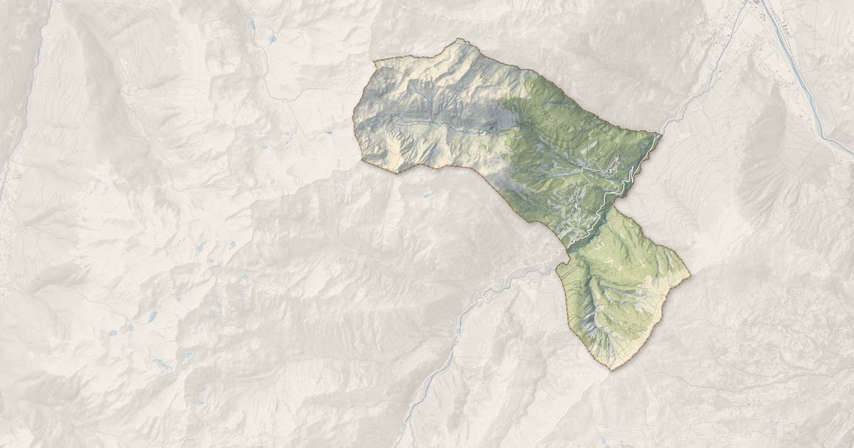 Portrait cartographique de Saint-Alban-des-Villards : relief, eau, forêts, bâti et voies, calculés à partir des données de l'IGN