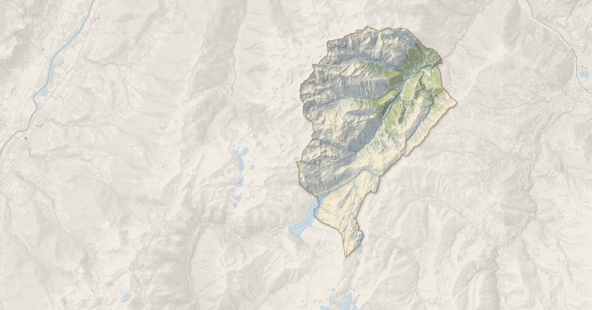 Portrait cartographique de Saint-Colomban-des-Villards : relief, eau, forêts, bâti et voies, calculés à partir des données de l'IGN
