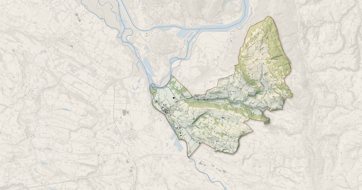 Portrait cartographique de Saint-Genix-les-Villages : relief, eau, forêts, bâti et voies, calculés à partir des données de l'IGN