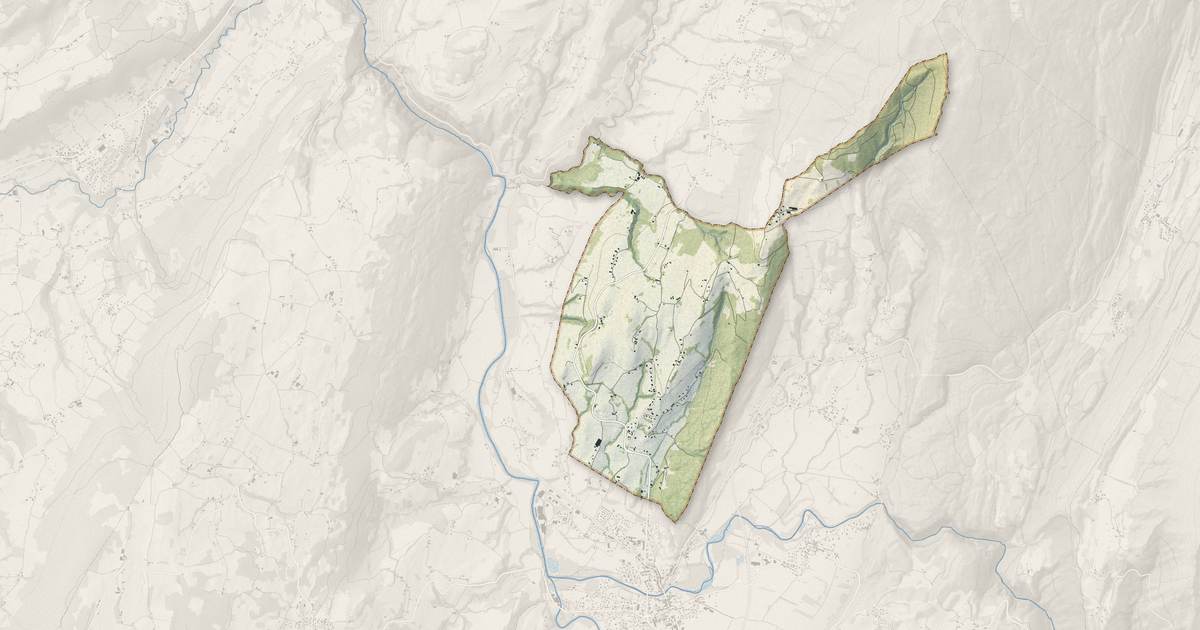 Portrait cartographique de Saint-Pierre-de-Genebroz : relief, eau, forêts, bâti et voies, calculés à partir des données de l'IGN