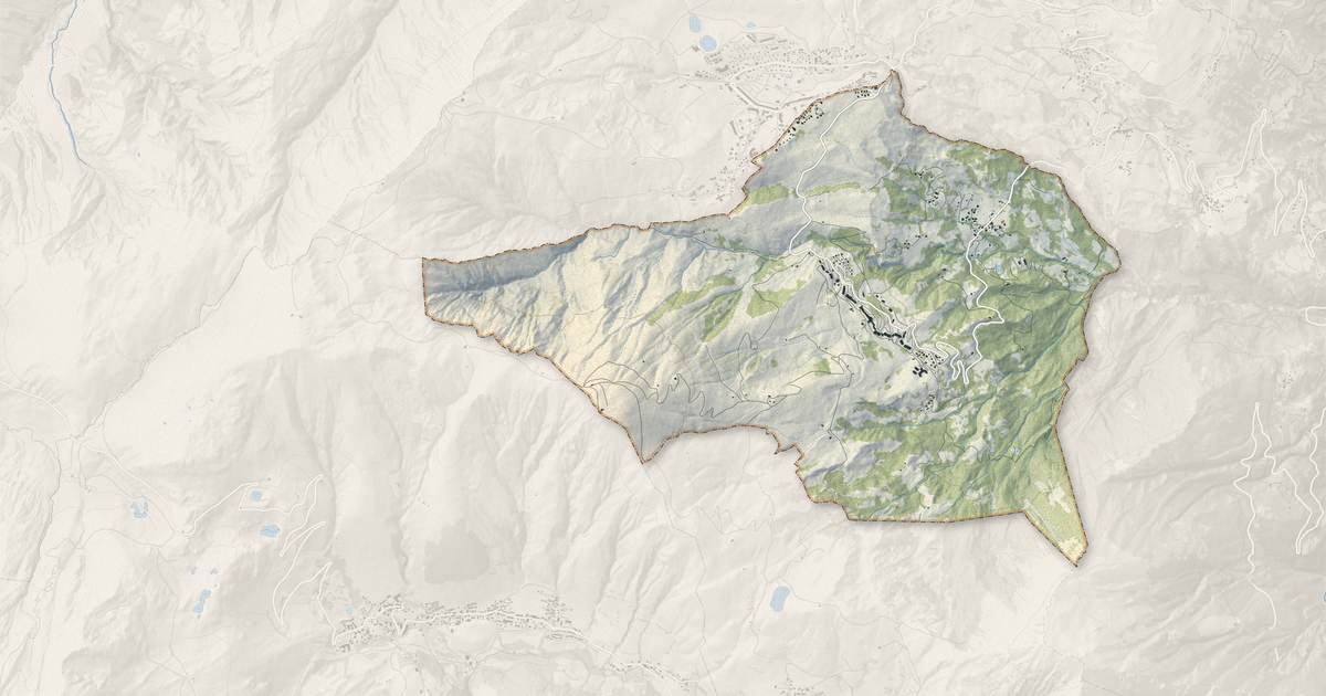 Portrait cartographique de Villarembert : relief, eau, forêts, bâti et voies, calculés à partir des données de l'IGN