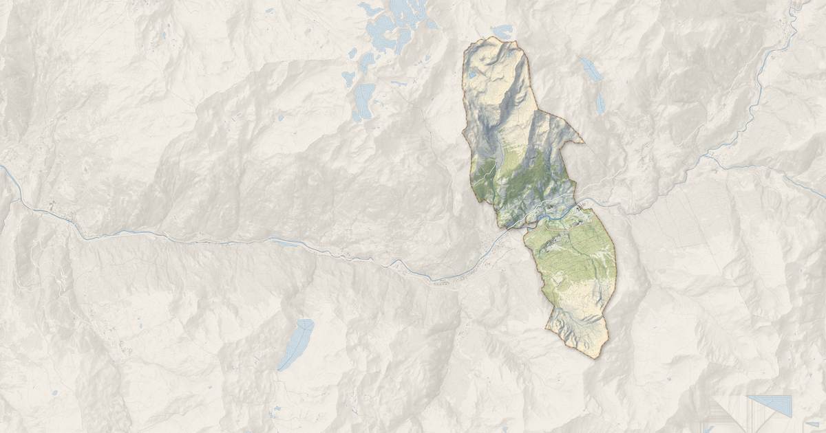 Portrait cartographique de Villarodin-Bourget : relief, eau, forêts, bâti et voies, calculés à partir des données de l'IGN