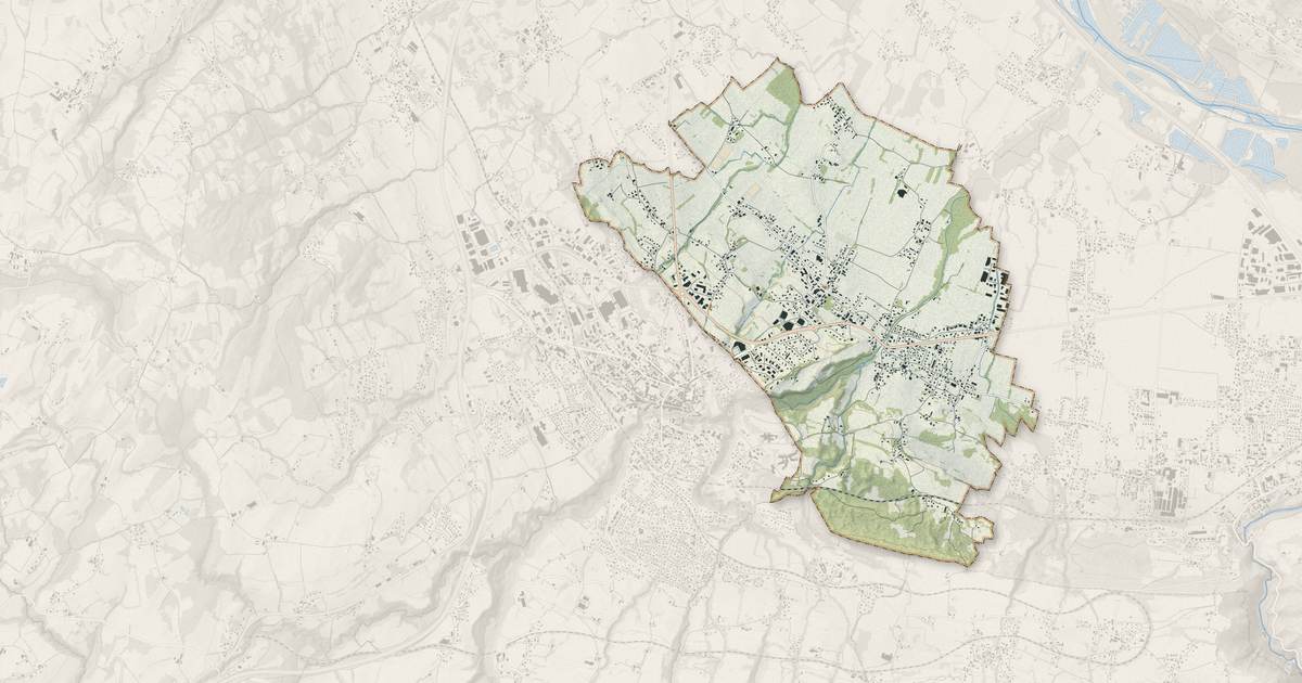 Portrait cartographique de Amancy : relief, eau, forêts, bâti et voies, calculés à partir des données de l'IGN