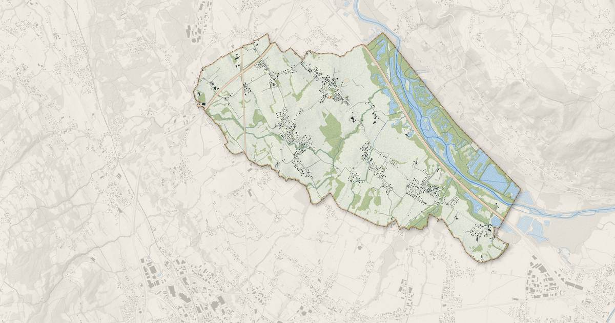 Portrait cartographique de Arenthon : relief, eau, forêts, bâti et voies, calculés à partir des données de l'IGN