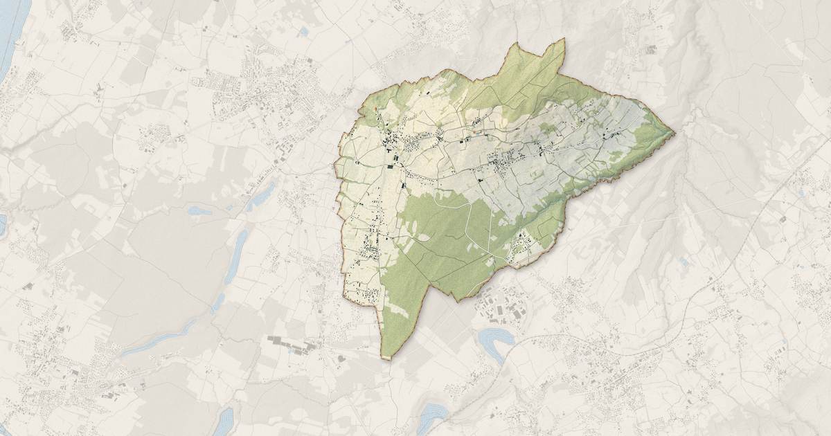 Portrait cartographique de Ballaison : relief, eau, forêts, bâti et voies, calculés à partir des données de l'IGN
