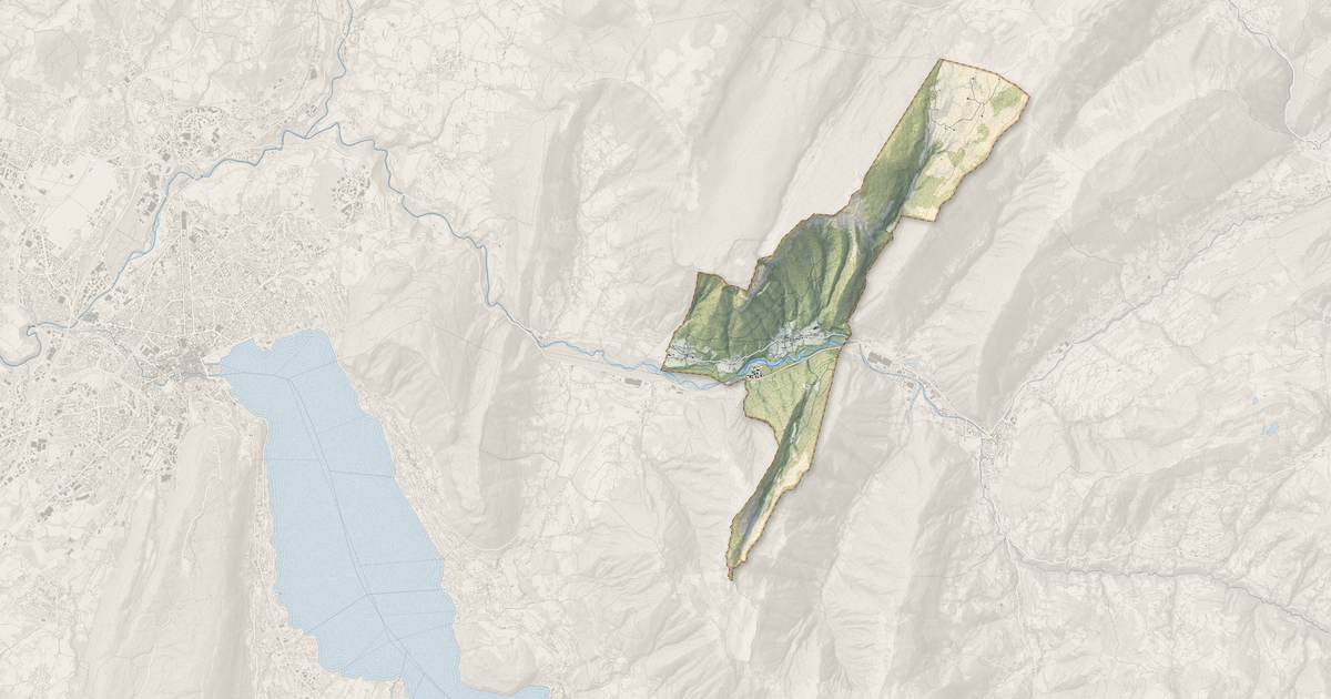 Portrait cartographique de La Balme-de-Thuy : relief, eau, forêts, bâti et voies, calculés à partir des données de l'IGN