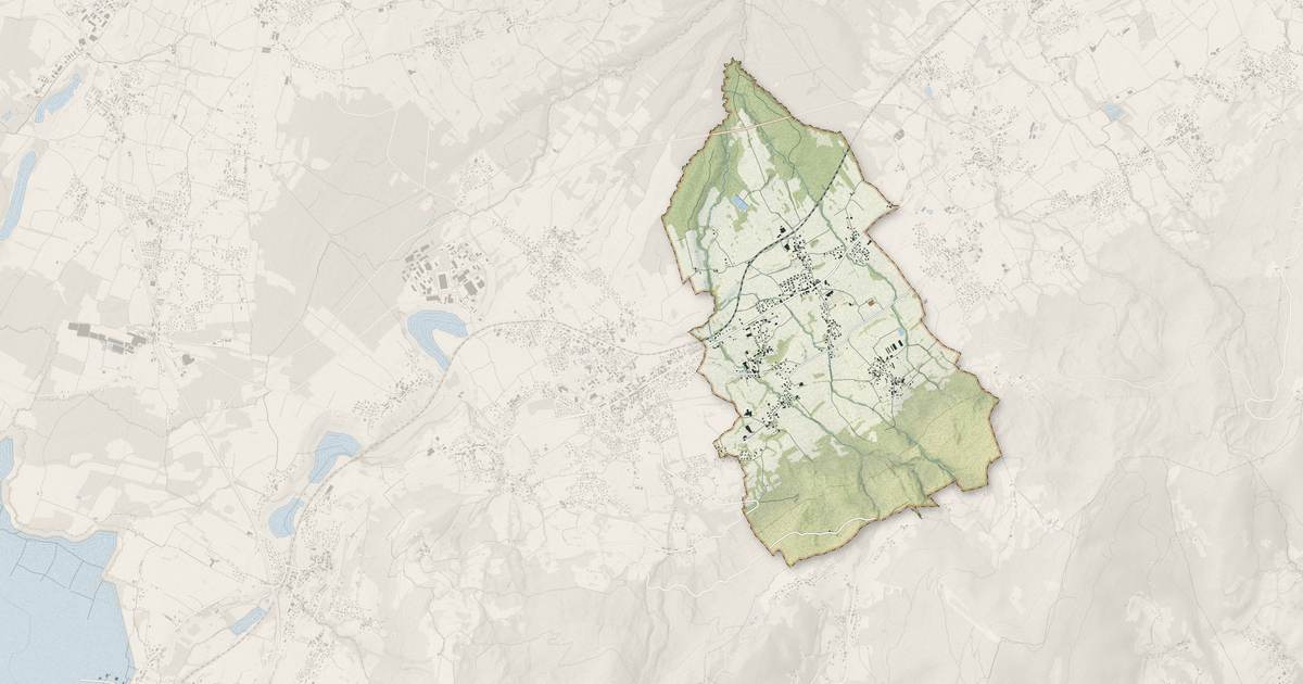 Portrait cartographique de Brenthonne : relief, eau, forêts, bâti et voies, calculés à partir des données de l'IGN