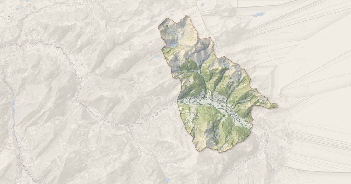 Portrait cartographique de La Chapelle-d'Abondance : relief, eau, forêts, bâti et voies, calculés à partir des données de l'IGN