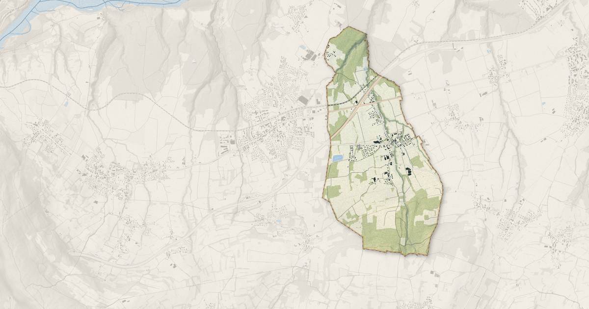 Portrait cartographique de Chênex : relief, eau, forêts, bâti et voies, calculés à partir des données de l'IGN