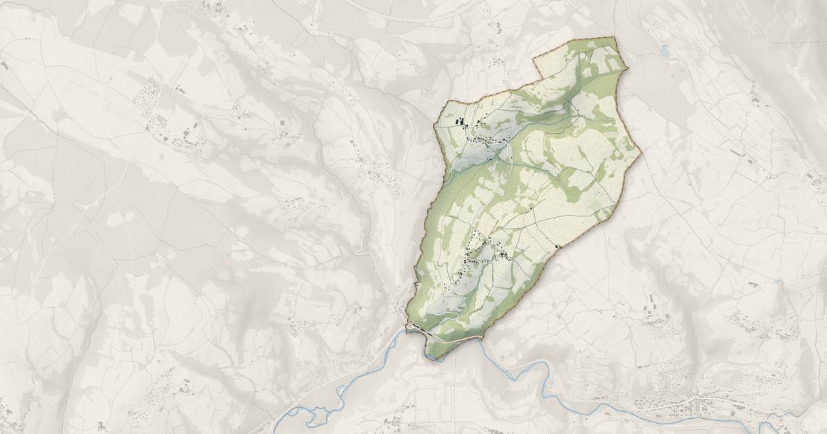 Portrait cartographique de Chessenaz : relief, eau, forêts, bâti et voies, calculés à partir des données de l'IGN