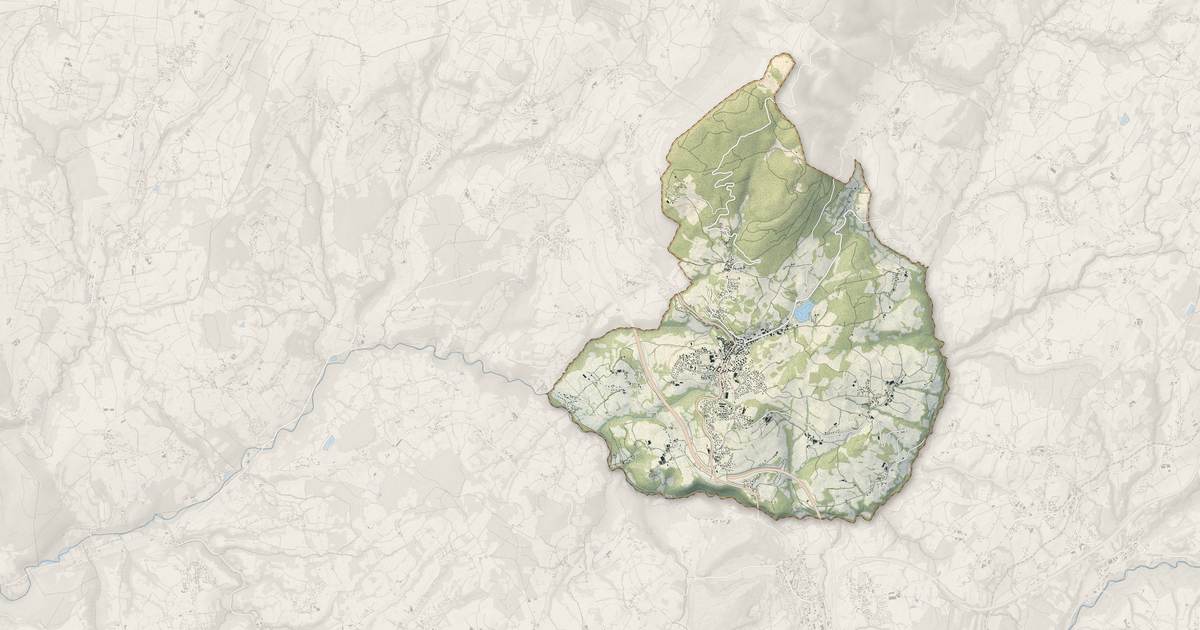 Portrait cartographique de Cruseilles : relief, eau, forêts, bâti et voies, calculés à partir des données de l'IGN