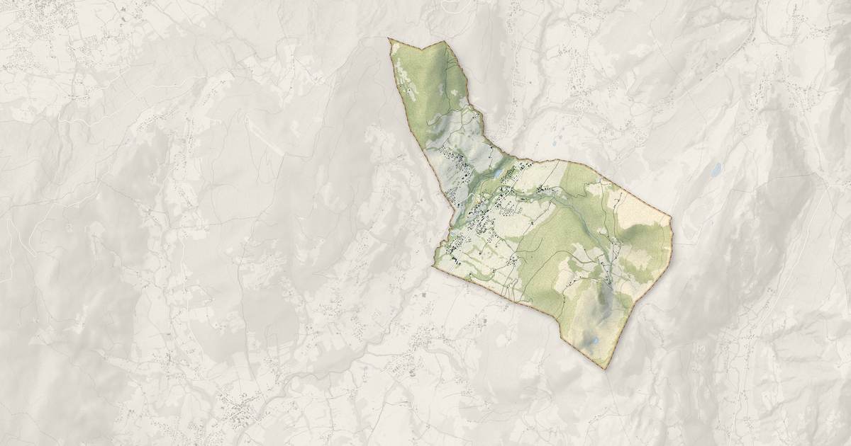 Portrait cartographique de Habère-Lullin : relief, eau, forêts, bâti et voies, calculés à partir des données de l'IGN