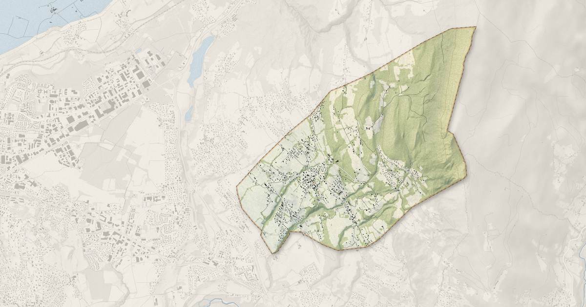Portrait cartographique de Lucinges : relief, eau, forêts, bâti et voies, calculés à partir des données de l'IGN