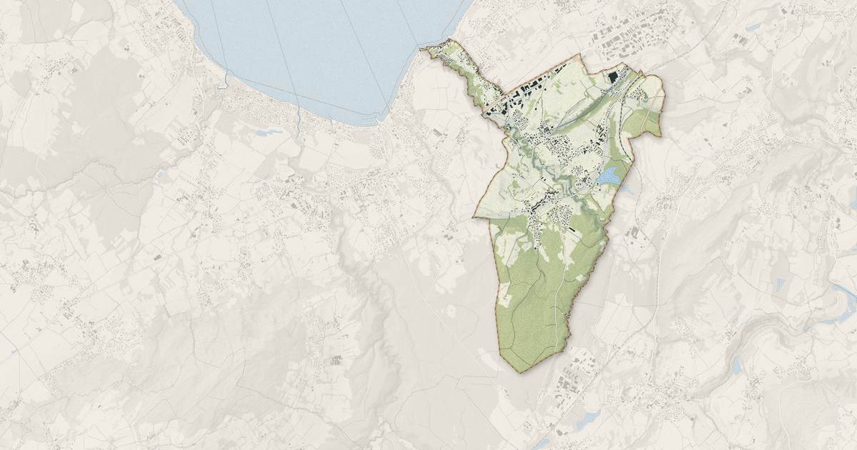 Portrait cartographique de Margencel : relief, eau, forêts, bâti et voies, calculés à partir des données de l'IGN