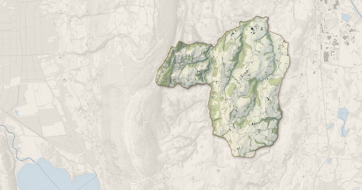 Portrait cartographique de Massingy : relief, eau, forêts, bâti et voies, calculés à partir des données de l'IGN