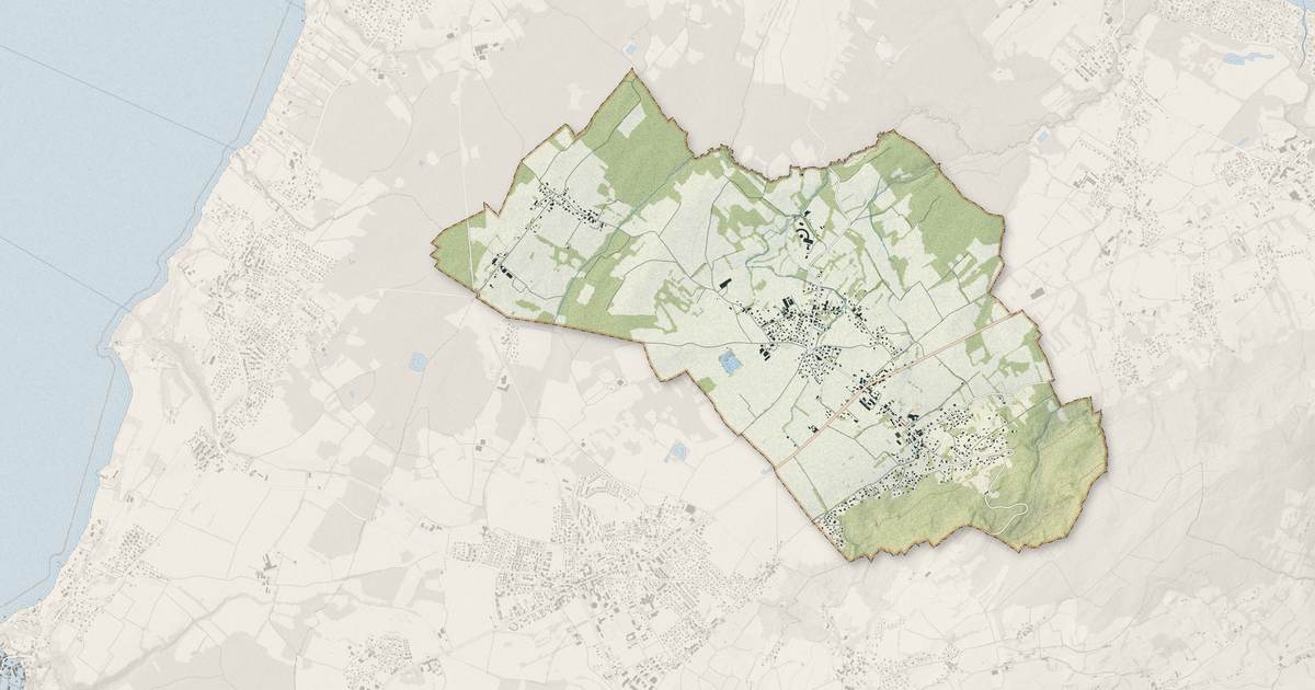 Portrait cartographique de Massongy : relief, eau, forêts, bâti et voies, calculés à partir des données de l'IGN
