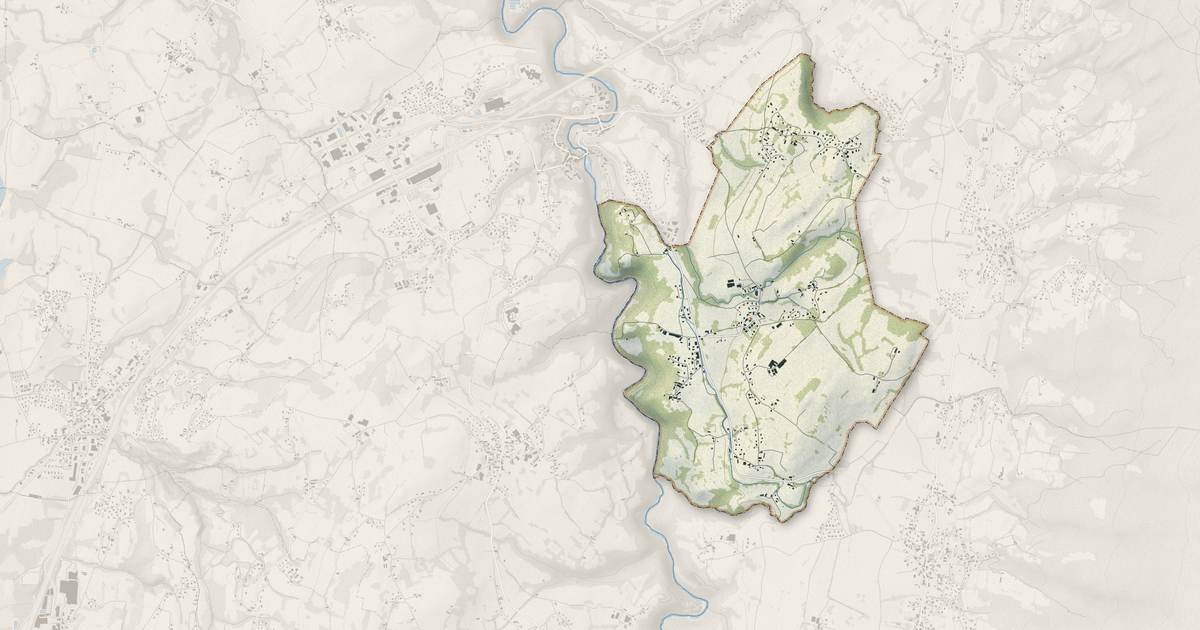 Portrait cartographique de Mûres : relief, eau, forêts, bâti et voies, calculés à partir des données de l'IGN