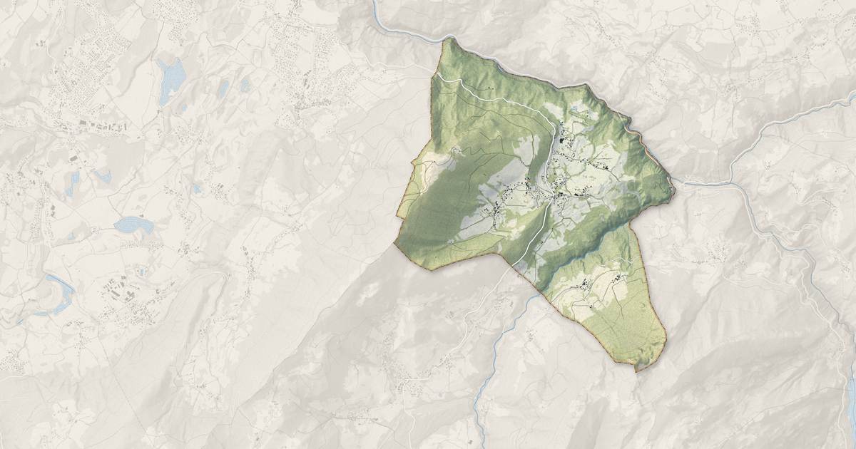 Portrait cartographique de Reyvroz : relief, eau, forêts, bâti et voies, calculés à partir des données de l'IGN