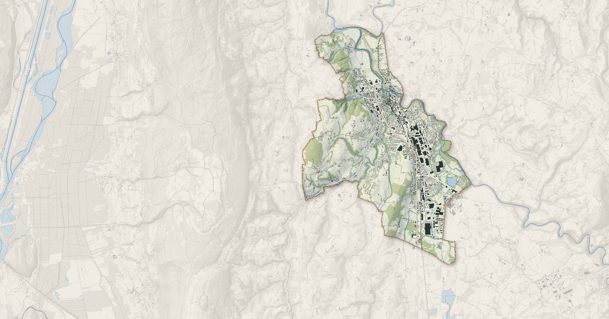 Portrait cartographique de Rumilly : relief, eau, forêts, bâti et voies, calculés à partir des données de l'IGN