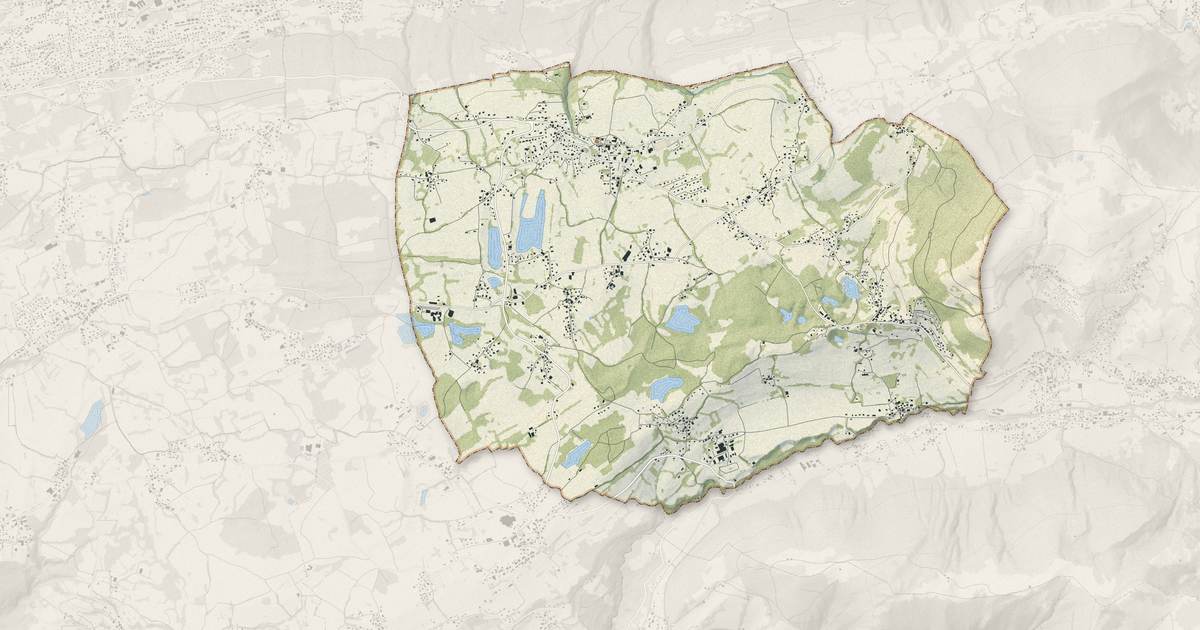 Portrait cartographique de Saint-Paul-en-Chablais : relief, eau, forêts, bâti et voies, calculés à partir des données de l'IGN