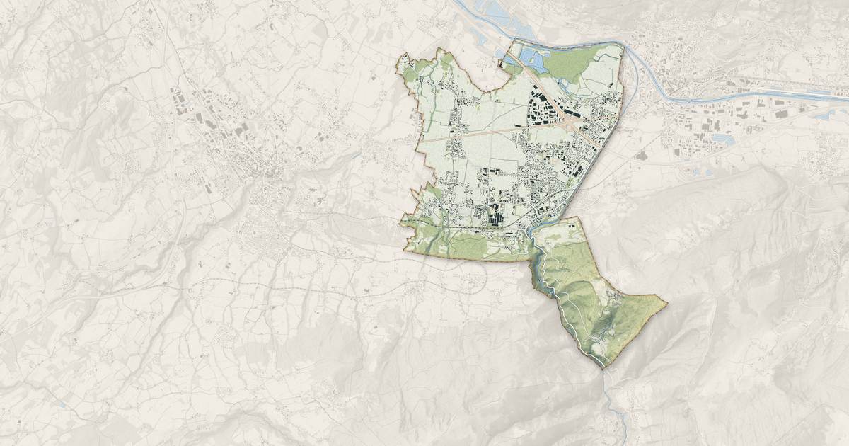 Portrait cartographique de Saint-Pierre-en-Faucigny : relief, eau, forêts, bâti et voies, calculés à partir des données de l'IGN