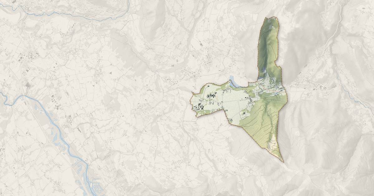Portrait cartographique de La Tour : relief, eau, forêts, bâti et voies, calculés à partir des données de l'IGN