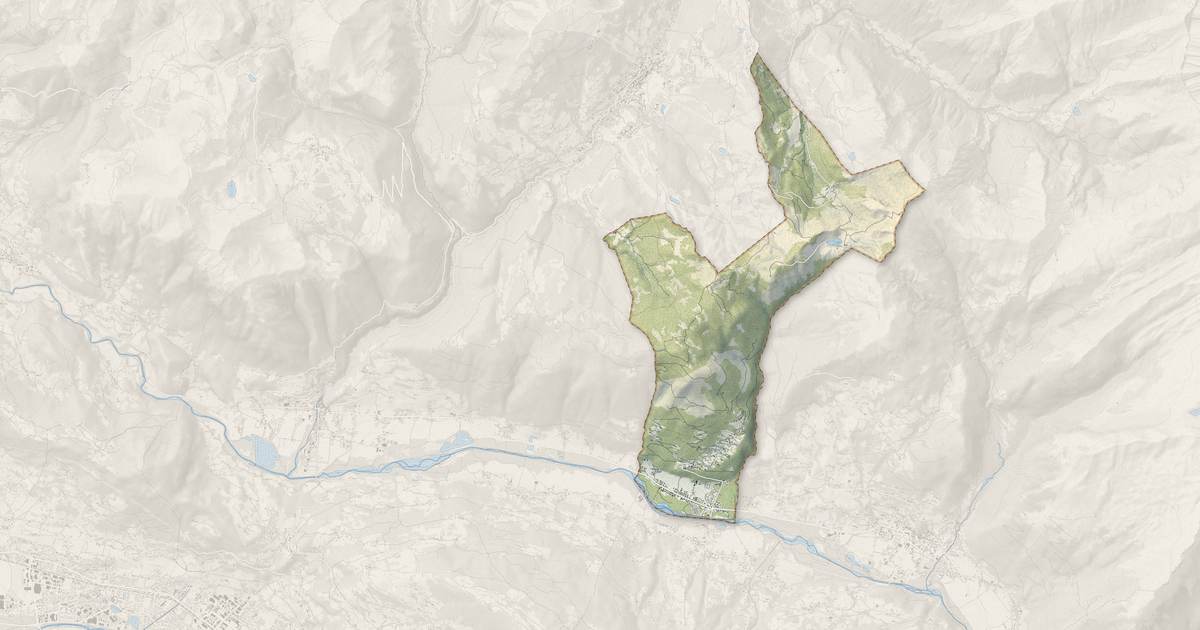 Portrait cartographique de Verchaix : relief, eau, forêts, bâti et voies, calculés à partir des données de l'IGN