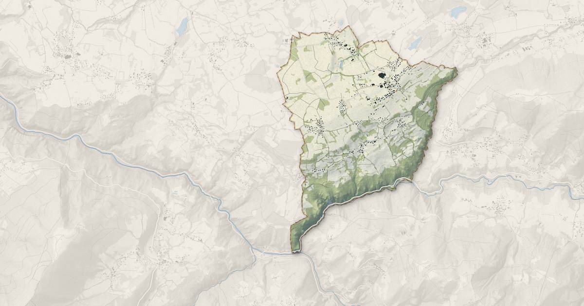 Portrait cartographique de Vinzier : relief, eau, forêts, bâti et voies, calculés à partir des données de l'IGN