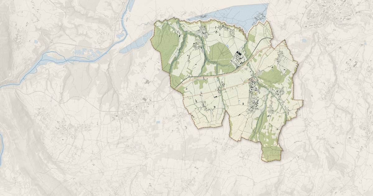Portrait cartographique de Viry : relief, eau, forêts, bâti et voies, calculés à partir des données de l'IGN