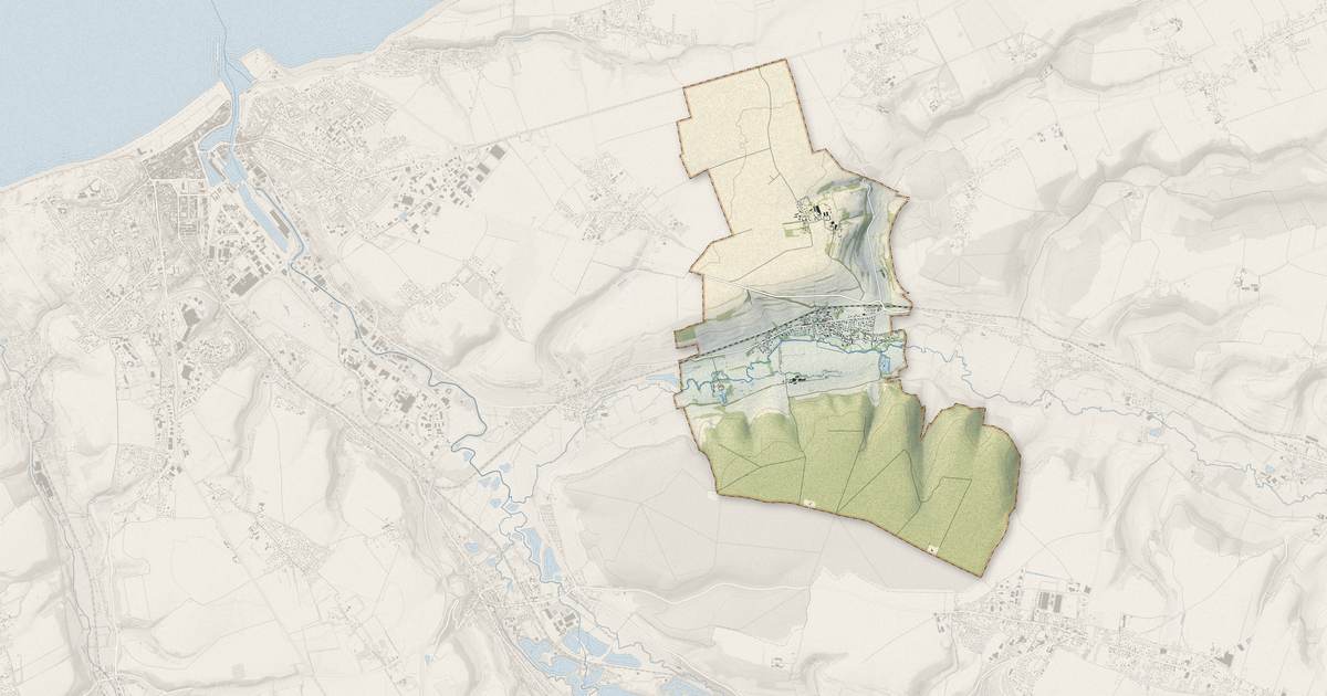 Portrait cartographique de Ancourt : relief, eau, forêts, bâti et voies, calculés à partir des données de l'IGN