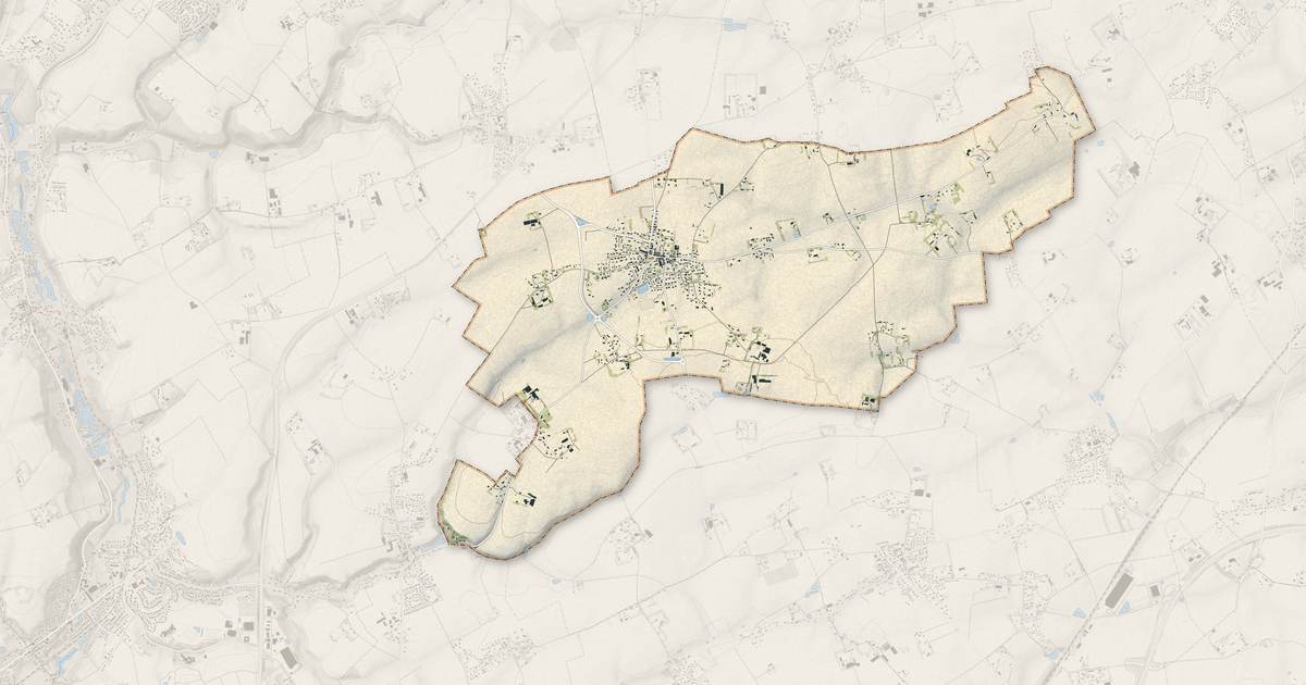 Portrait cartographique de Angerville-l'Orcher : relief, eau, forêts, bâti et voies, calculés à partir des données de l'IGN