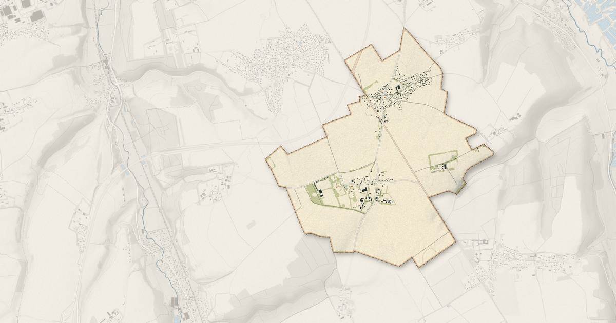 Portrait cartographique de Aubermesnil-Beaumais : relief, eau, forêts, bâti et voies, calculés à partir des données de l'IGN